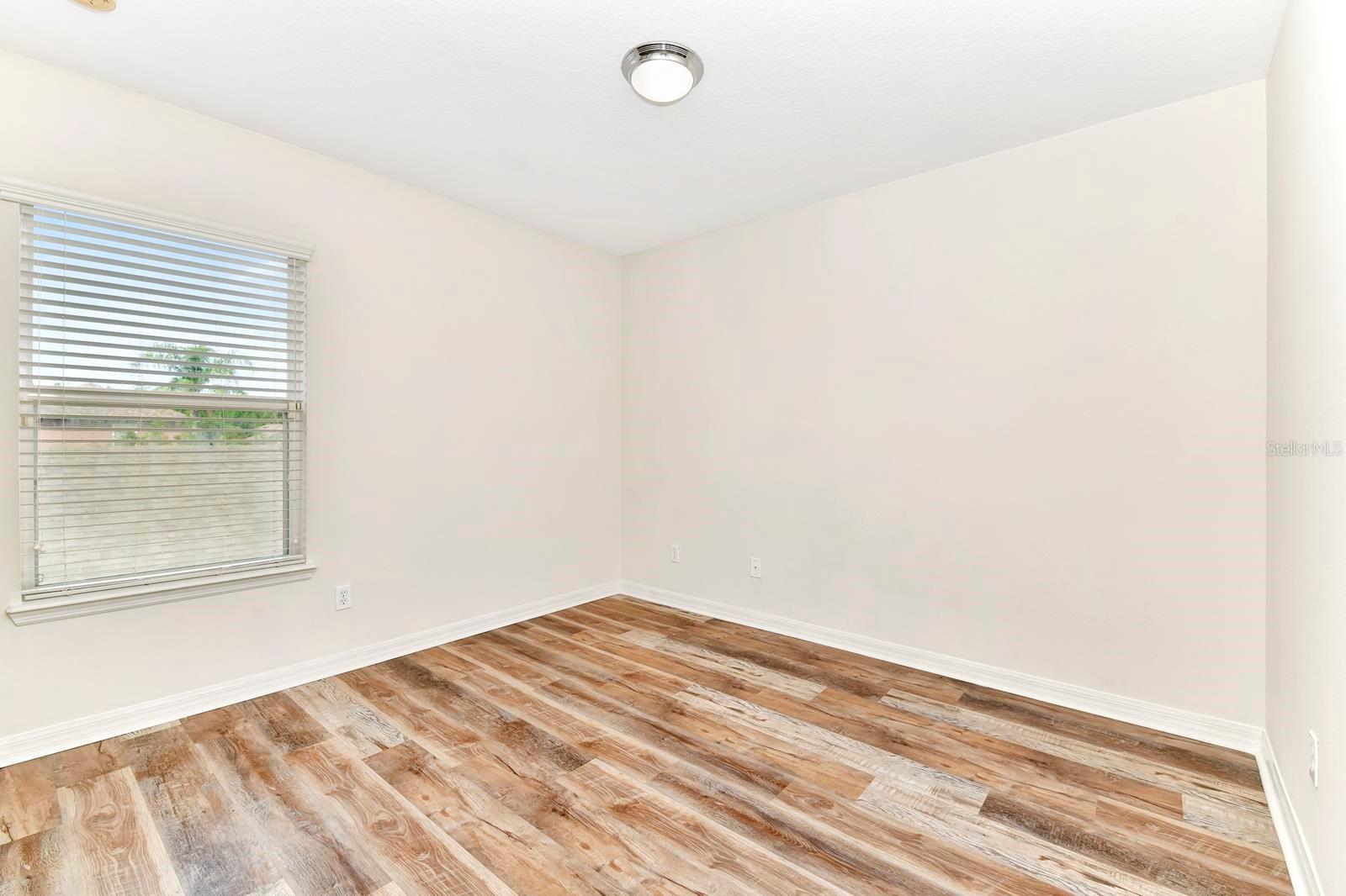 BEACON PARK PH 2 - Residential Lease