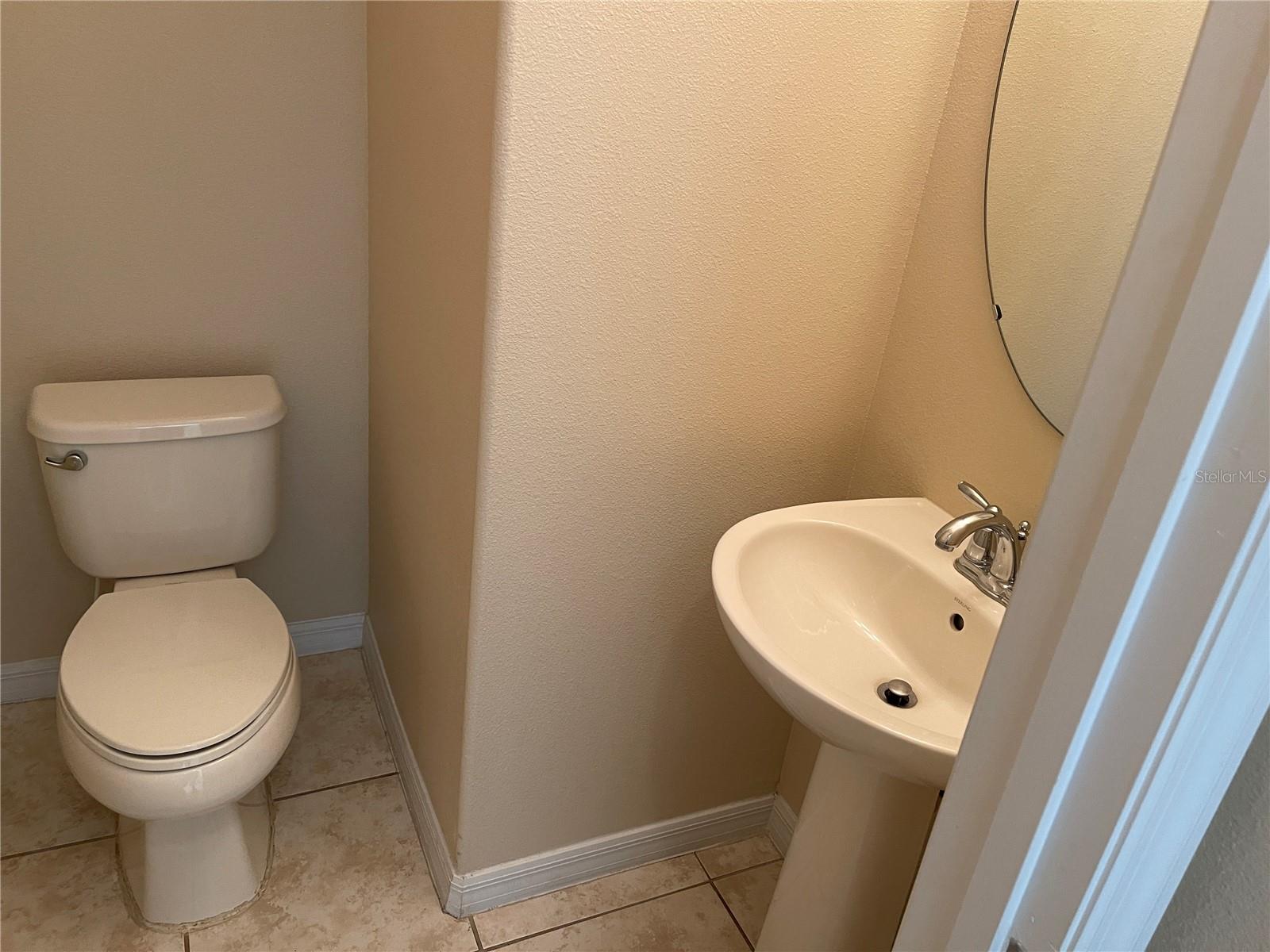 RESERVE AT LOCH LAKE - Residential Lease