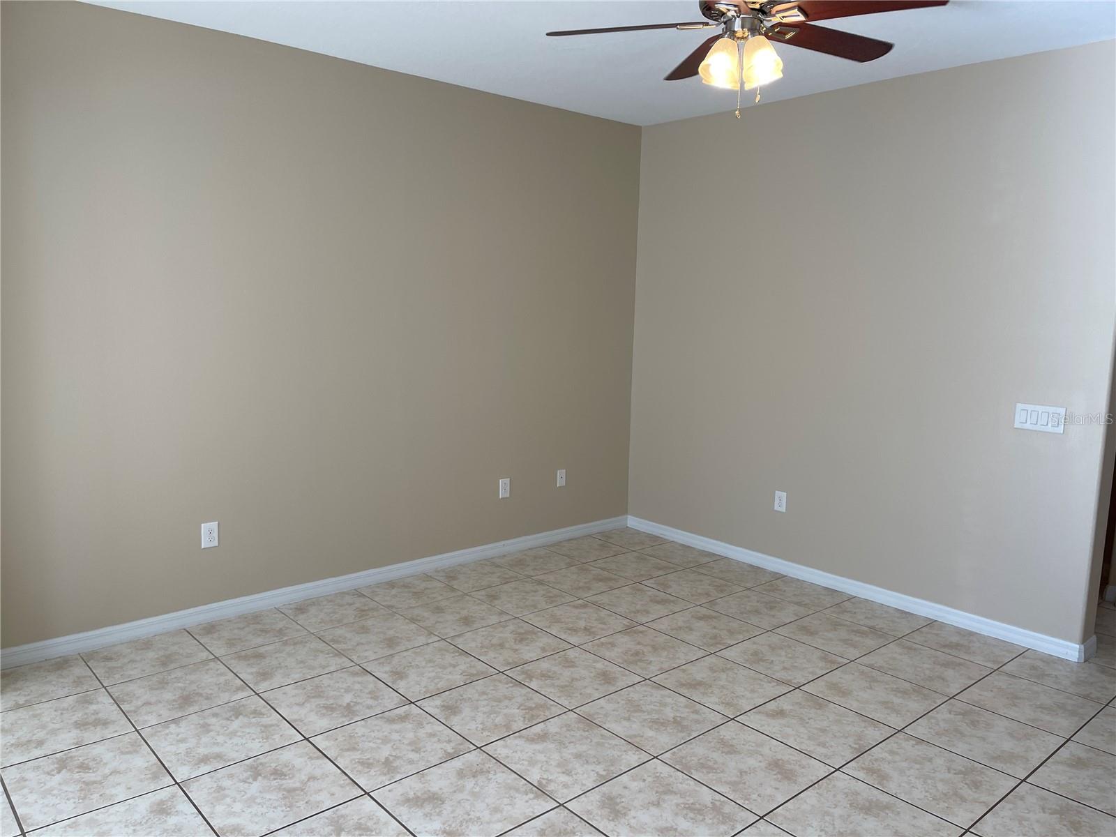 RESERVE AT LOCH LAKE - Residential Lease