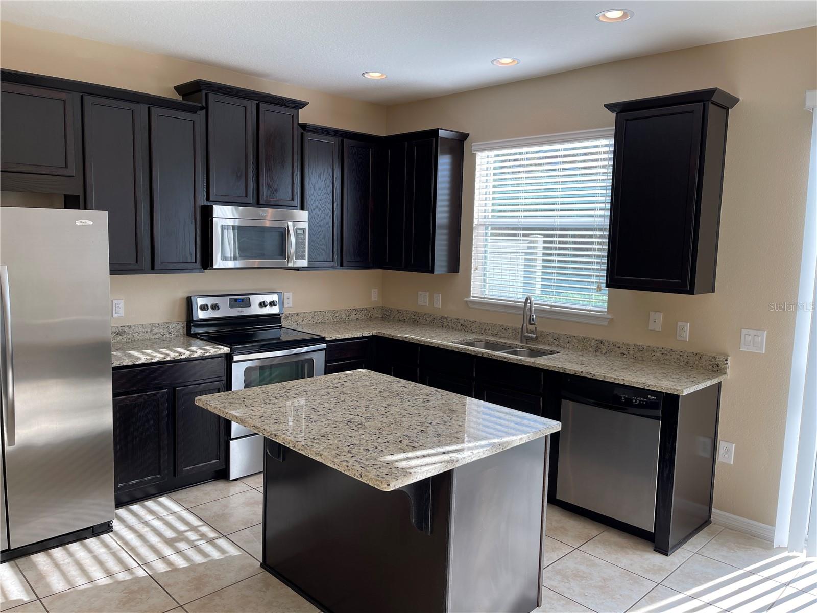 RESERVE AT LOCH LAKE - Residential Lease