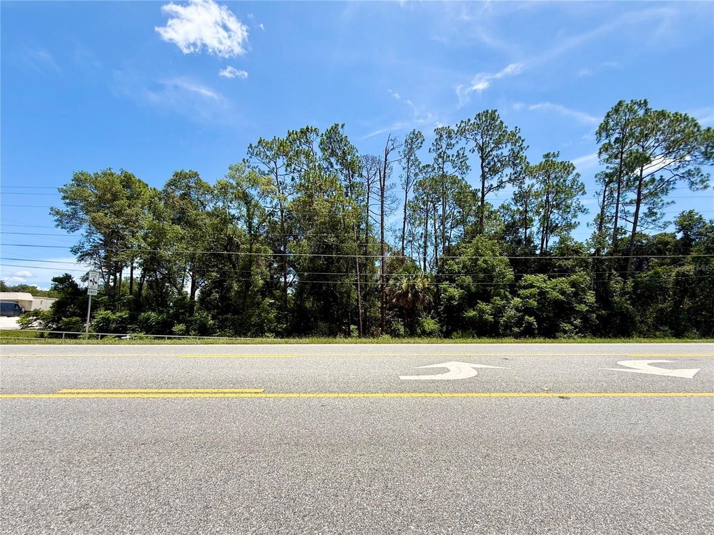 Photo of 13 State Road 44, Eustis, FL 32726 (MLS # G5115522)