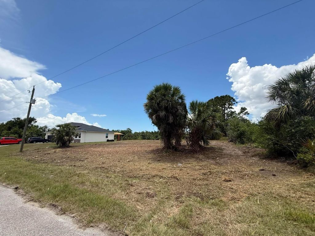 Photo of 22 Eastman Circle, North Port, FL 34288 (MLS # A4656339)