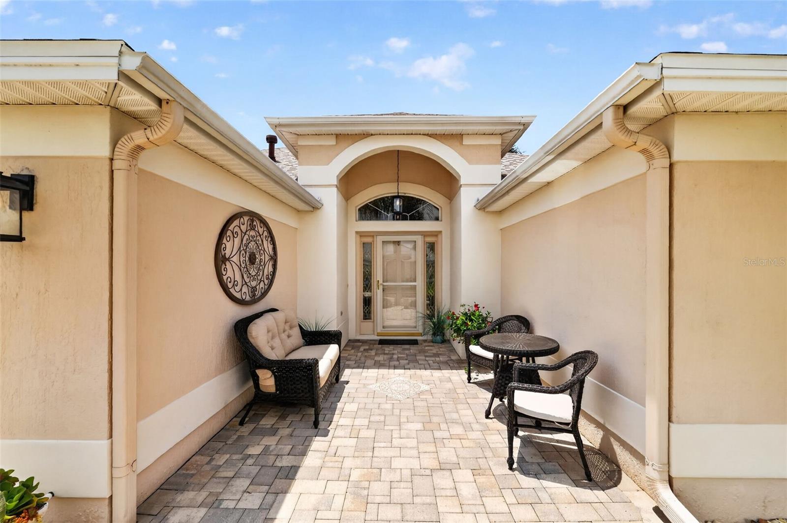 2216 BLACKVILLE DRIVE