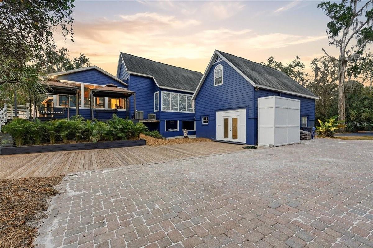 4703 RAMBLING RIVER ROAD