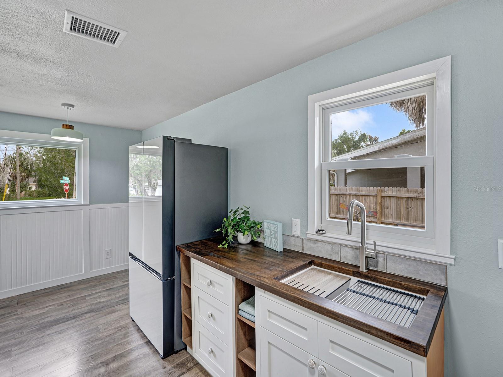 RIVER VIEW ESTATES - Residential
