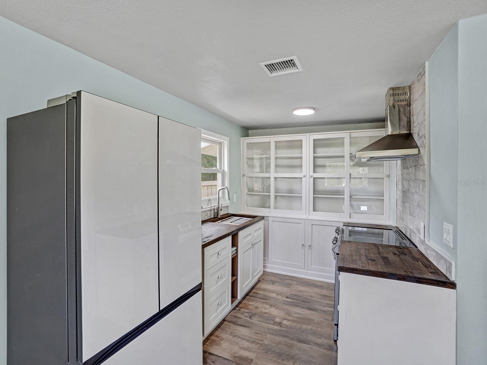 RIVER VIEW ESTATES - Residential