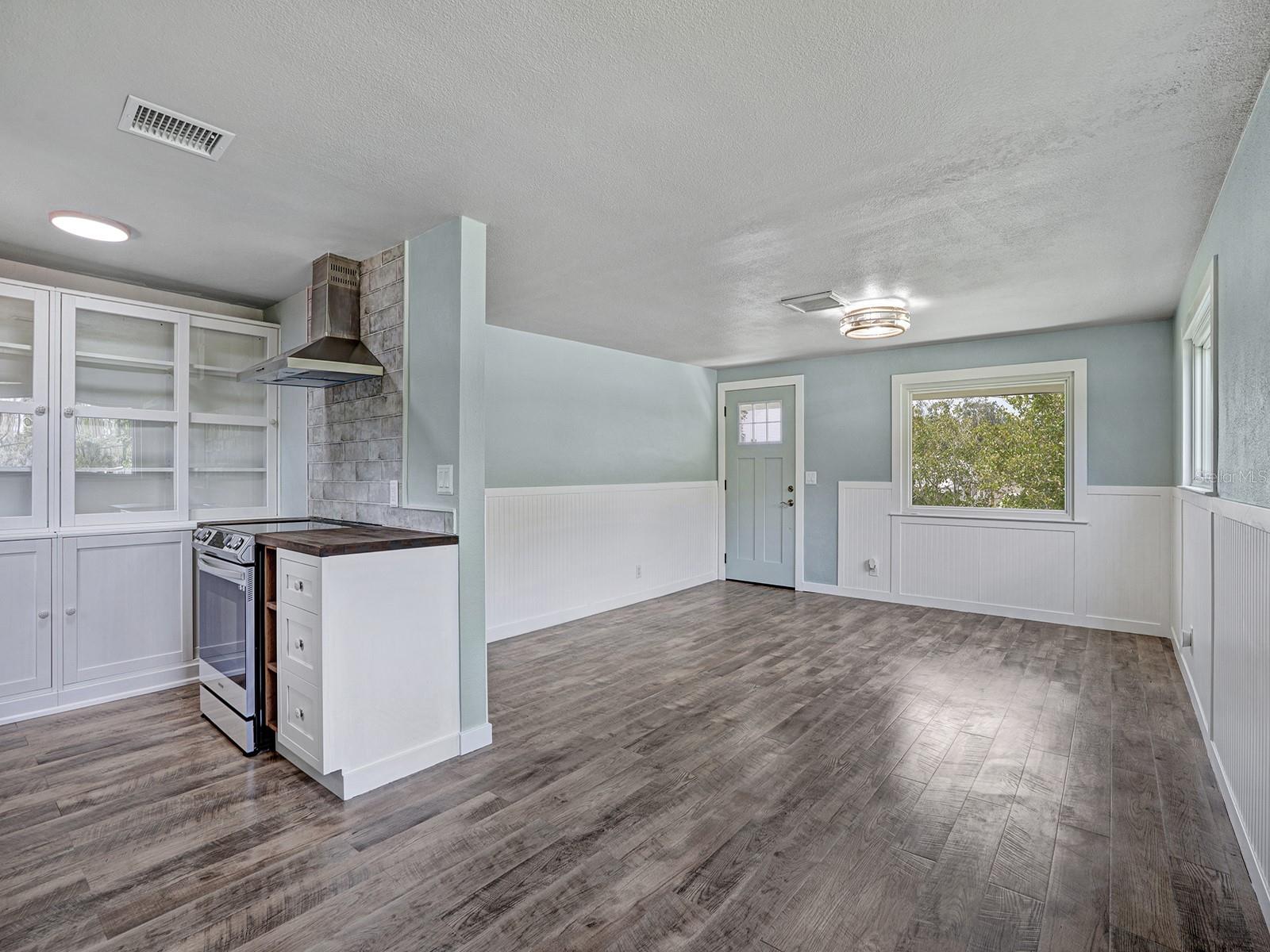 RIVER VIEW ESTATES - Residential