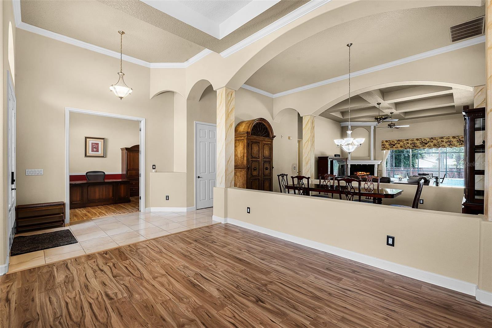 4905 LEGACY OAKS DRIVE