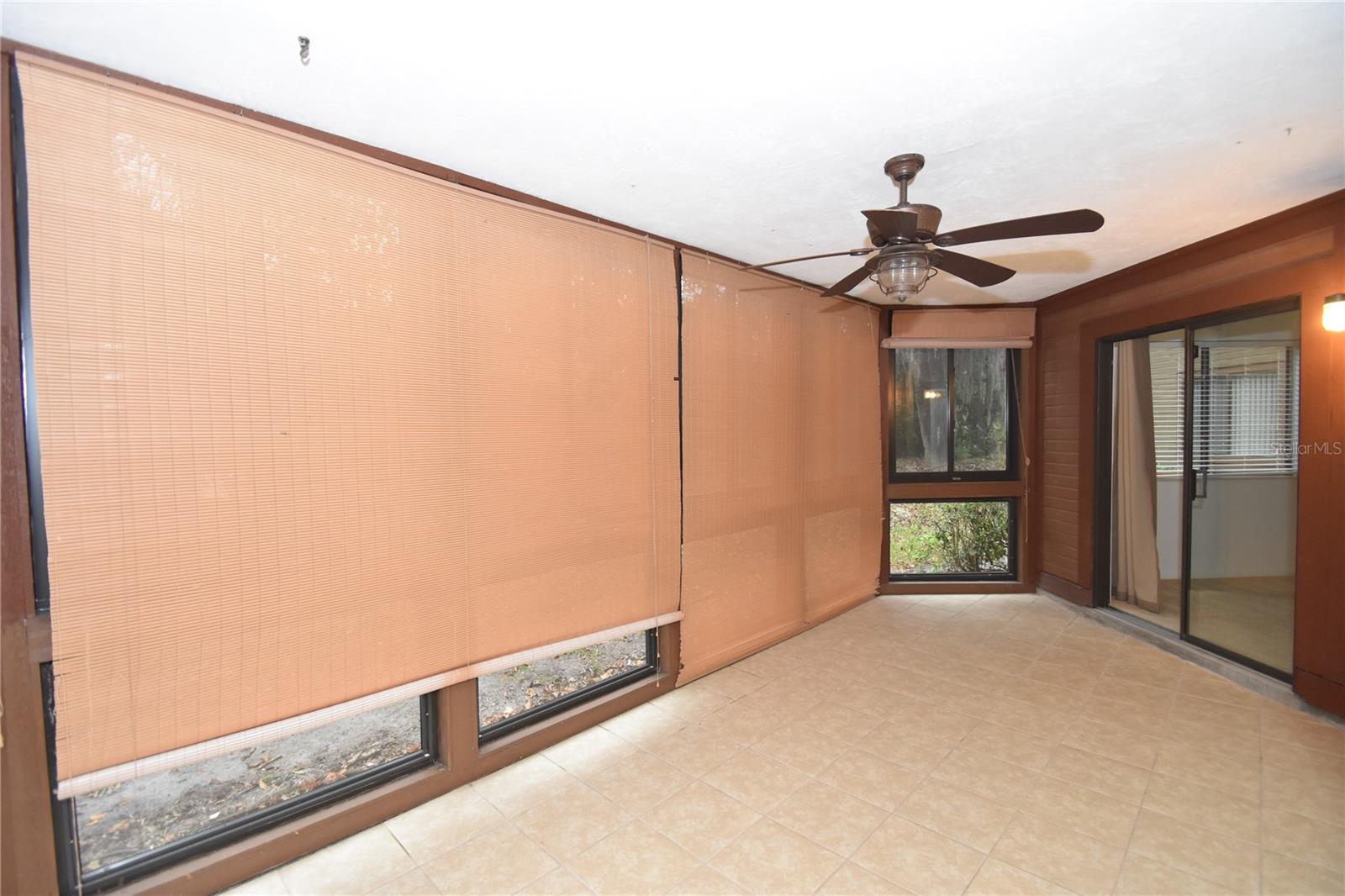 WOODHAVEN - Residential Lease