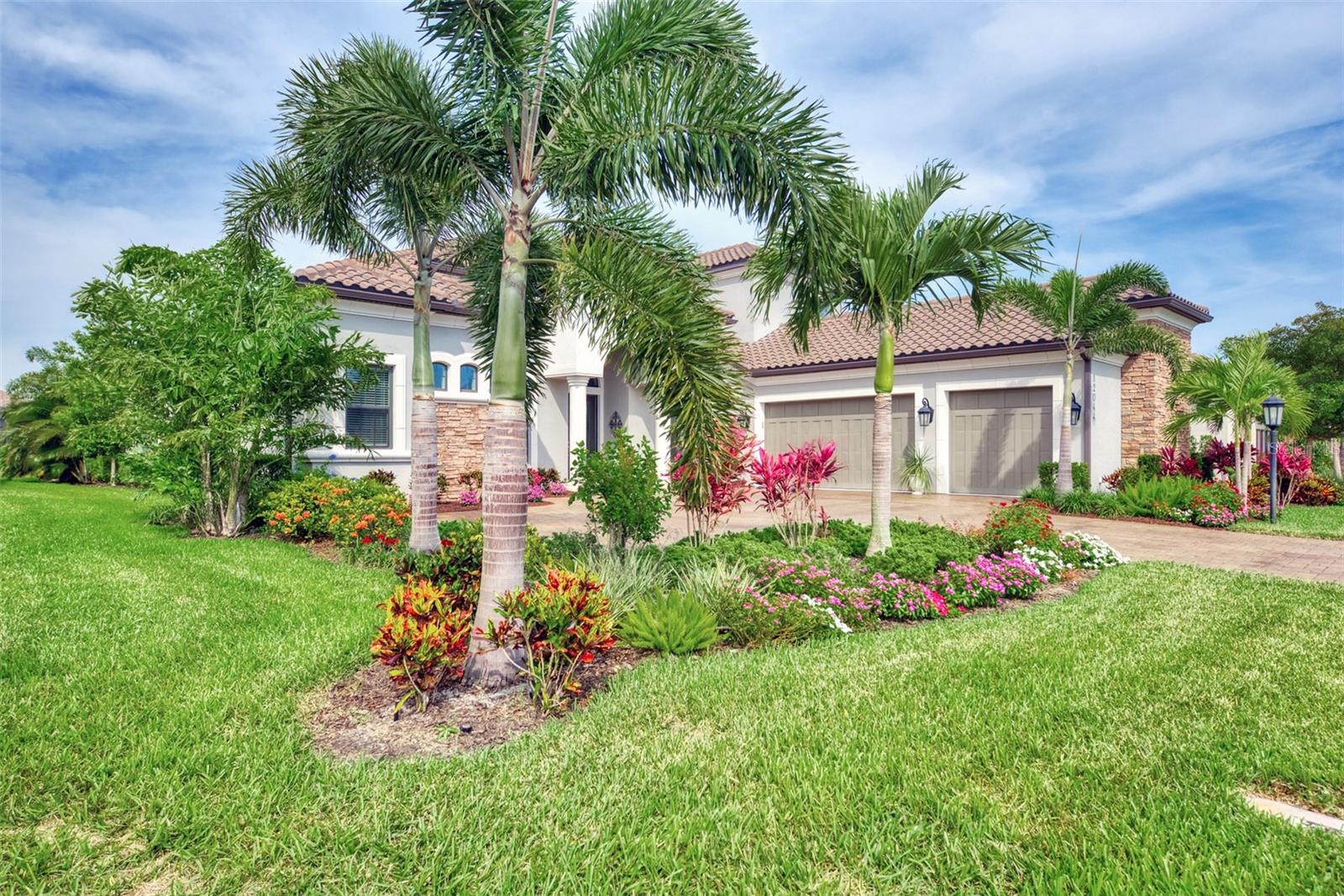 LEGACY ESTATES/ ESPLANADE ON PALMER RANCH - Residential