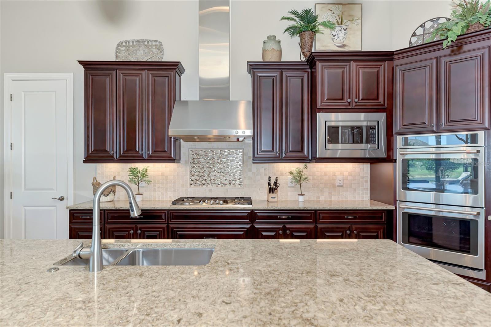 LEGACY ESTATES/ ESPLANADE ON PALMER RANCH - Residential