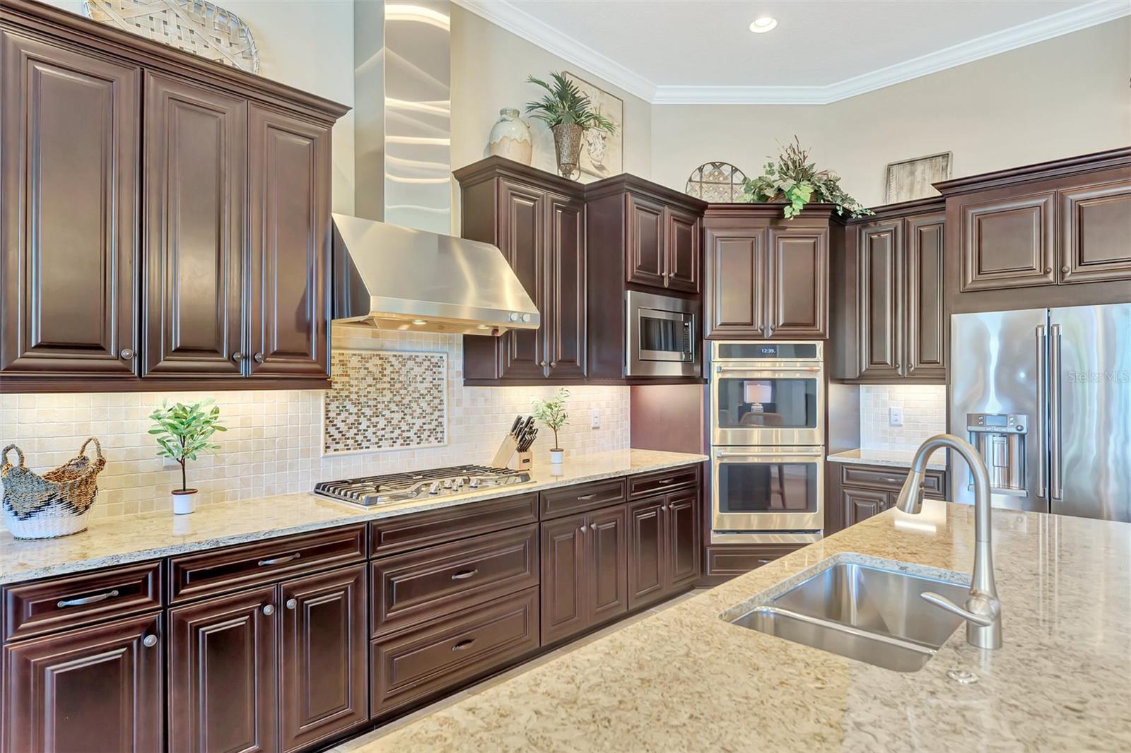 LEGACY ESTATES/ ESPLANADE ON PALMER RANCH - Residential