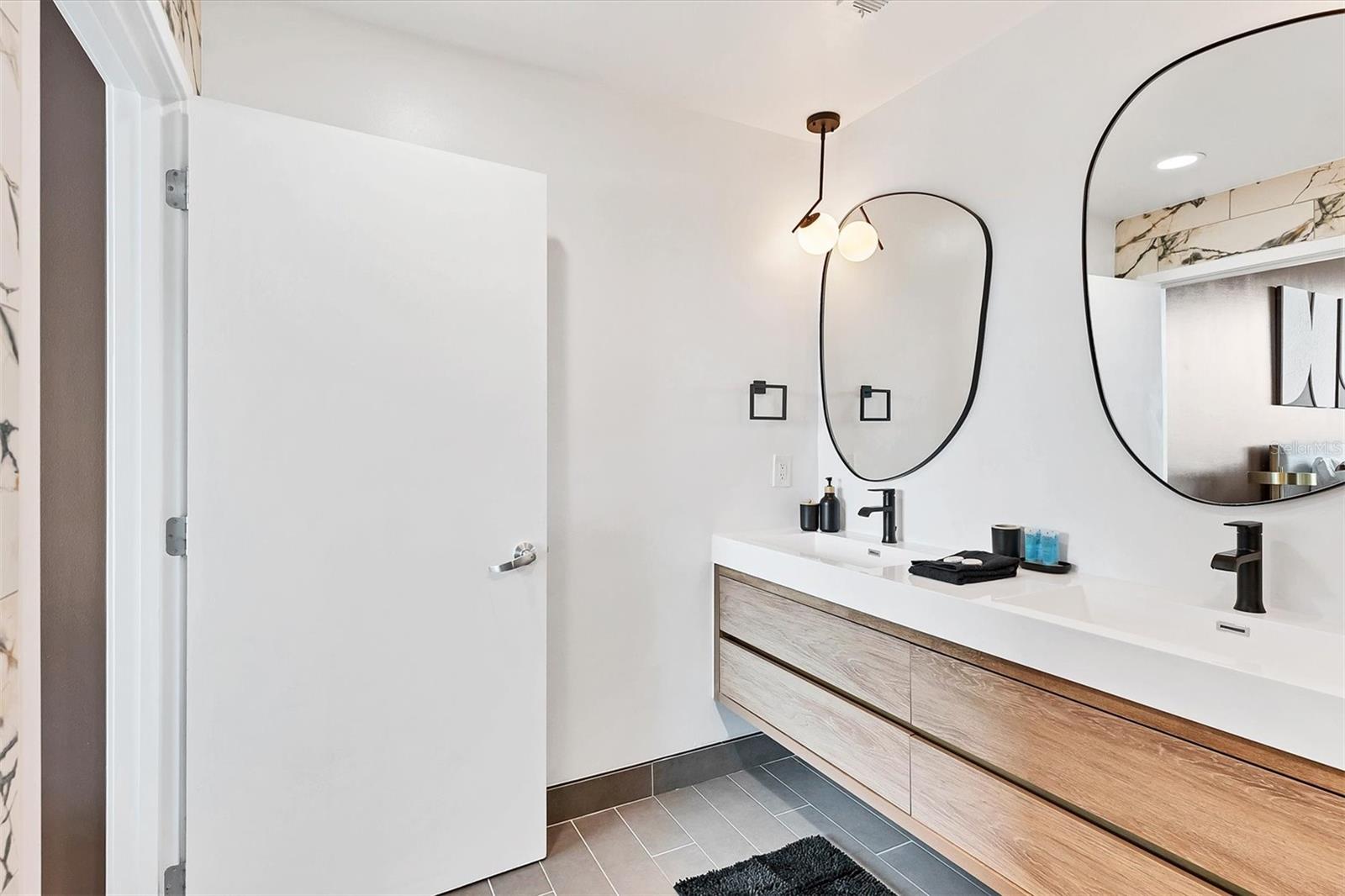 JACKSON - Residential Lease