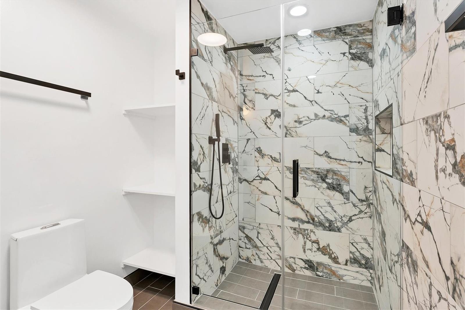 JACKSON - Residential Lease