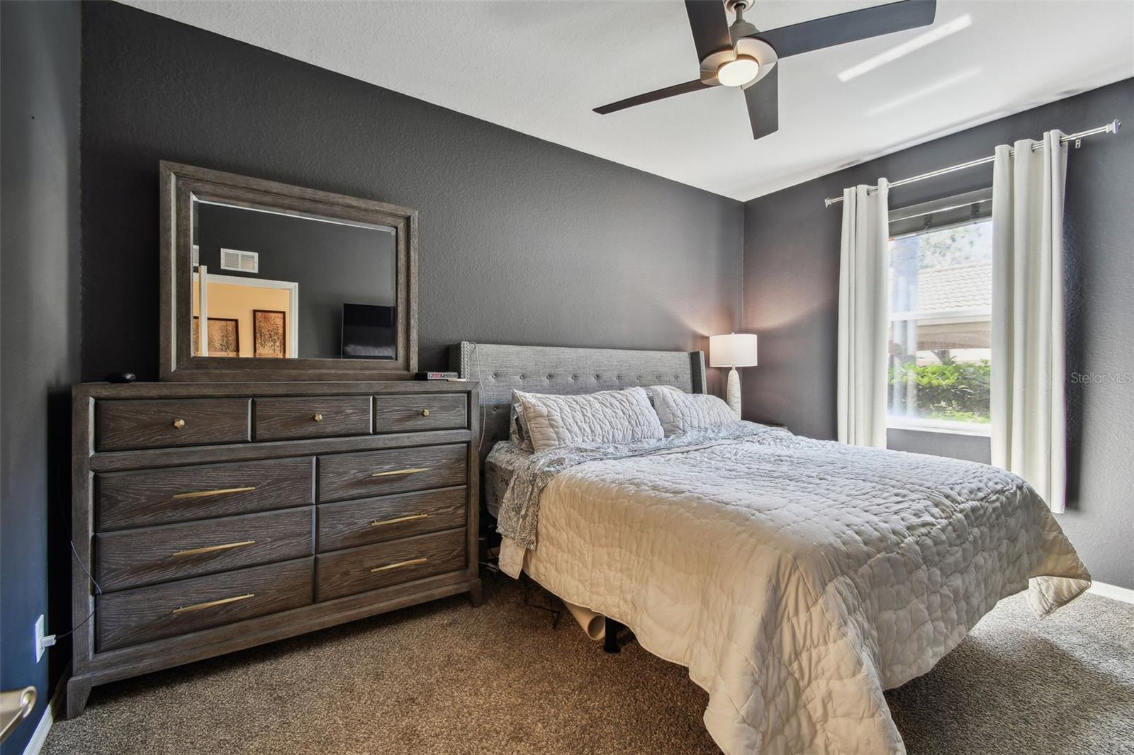 STONE HARBOUR III - Residential Lease