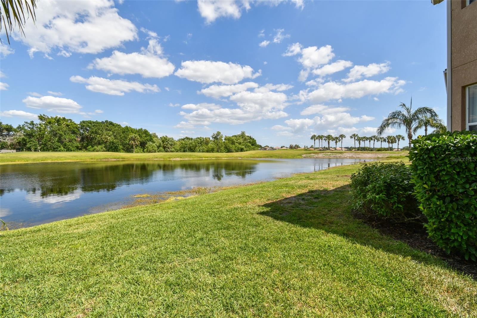 STONE HARBOUR III - Residential Lease