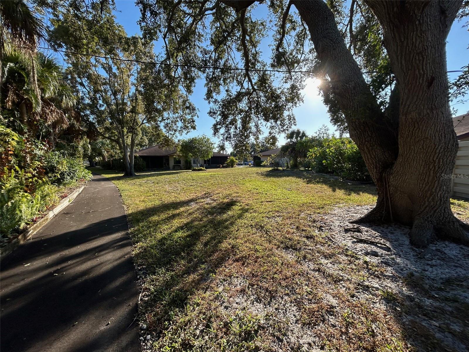 HERITAGE VILLAGE WEST - Residential