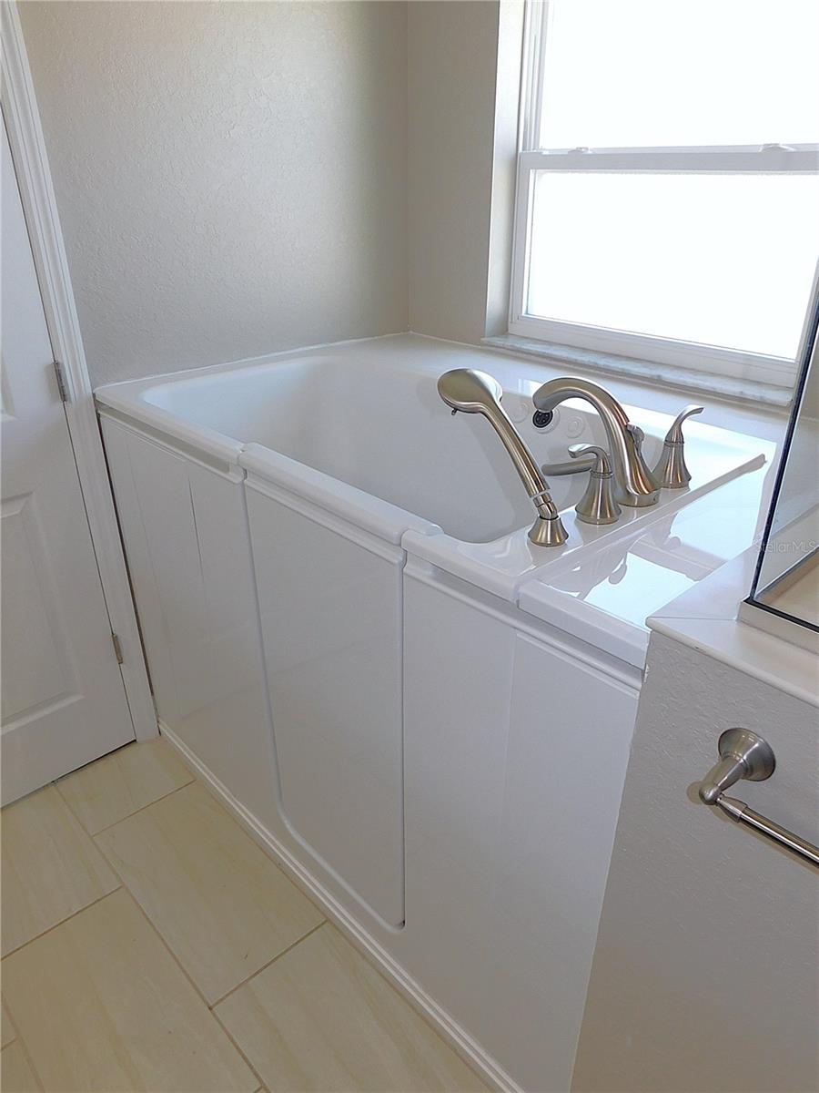 DIAMOND RDG UN 02 - Residential