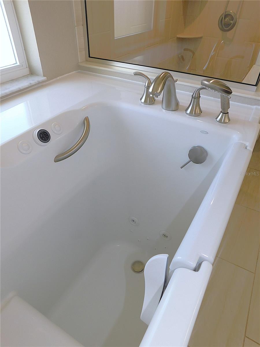 DIAMOND RDG UN 02 - Residential