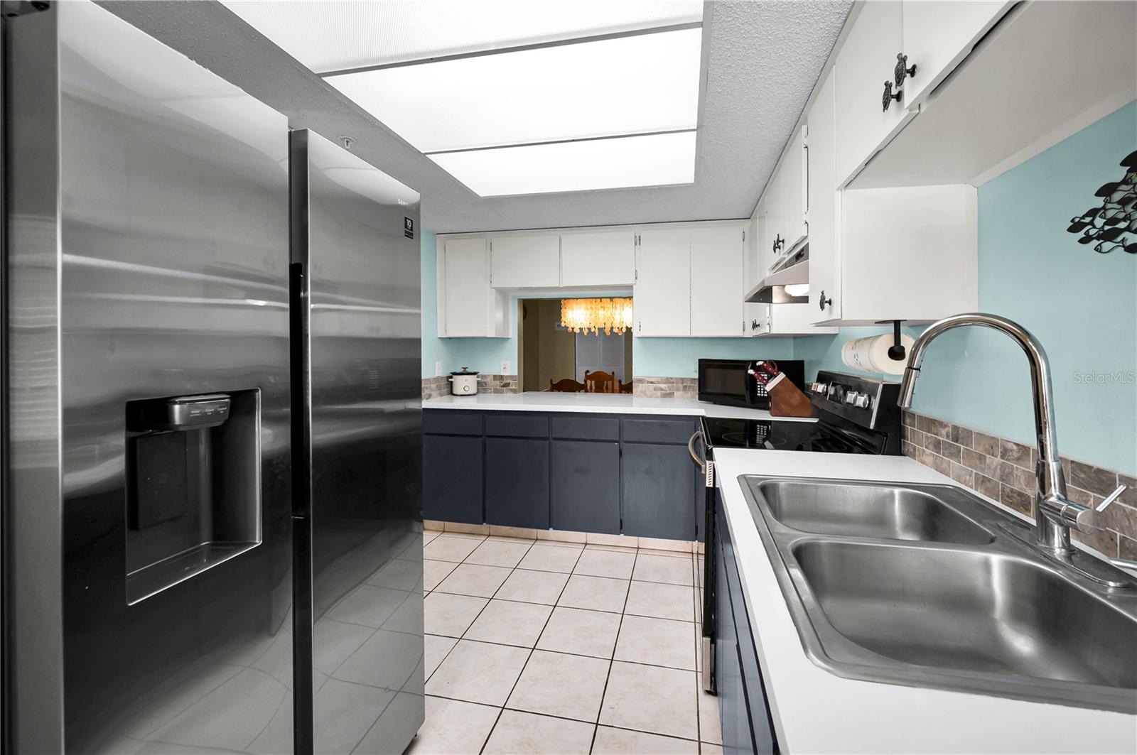 PORTSIDE CONDO - Residential