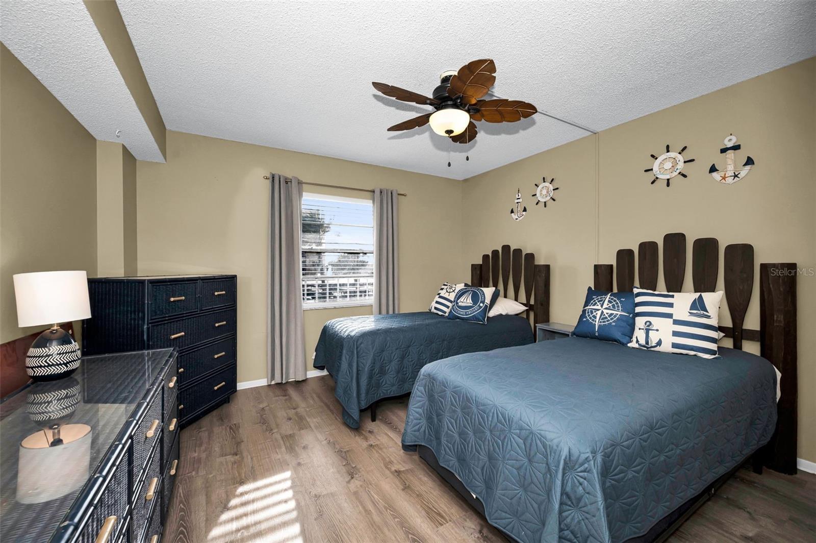 PORTSIDE CONDO - Residential