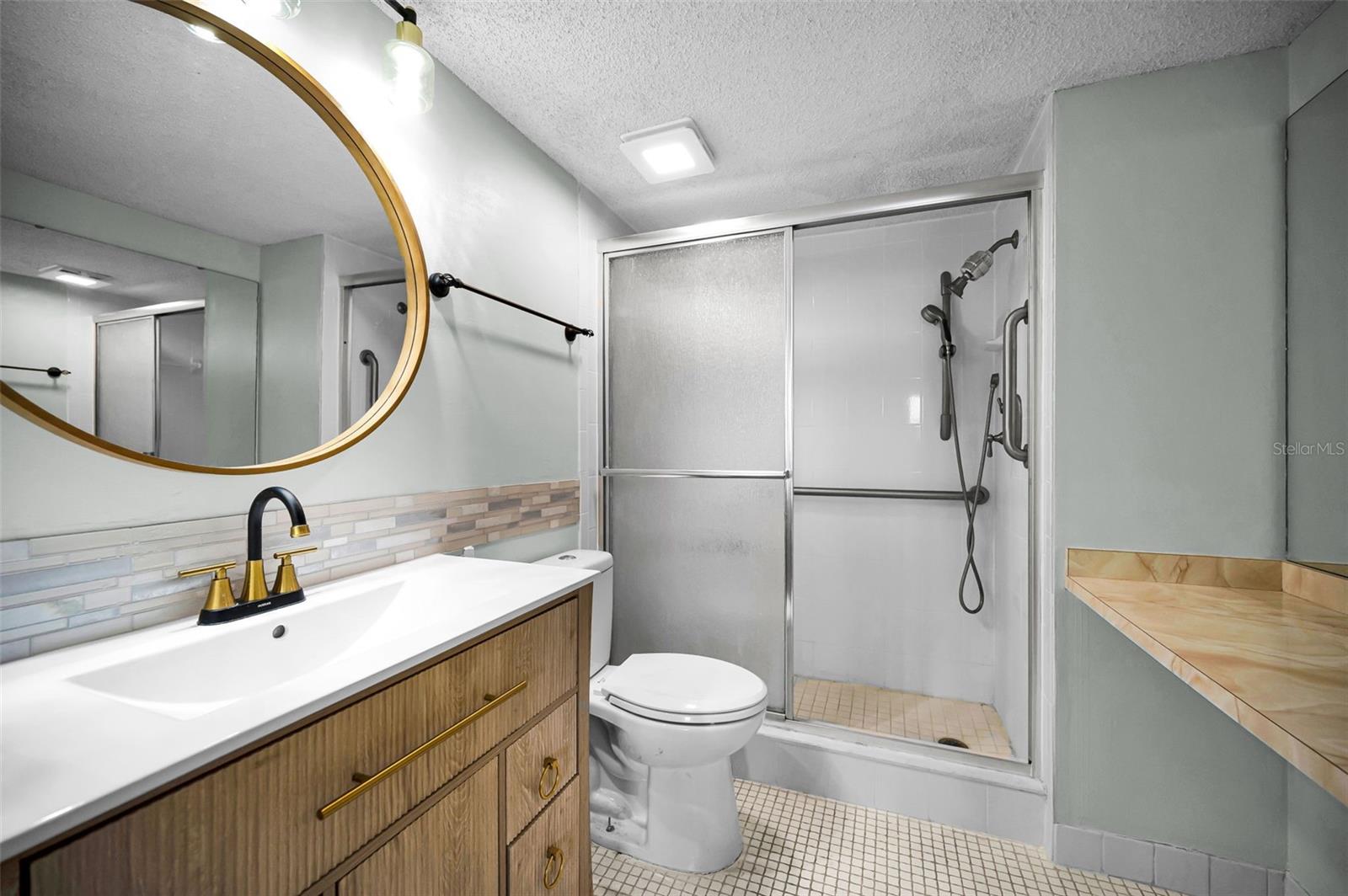 PORTSIDE CONDO - Residential