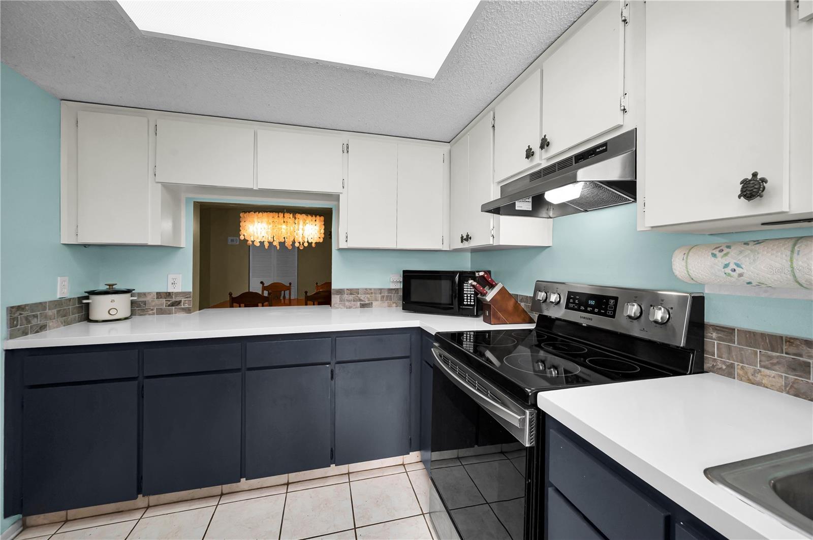 PORTSIDE CONDO - Residential