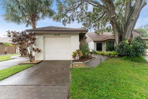 318 PARKSIDE LANE SAFETY HARBOR FL 34695