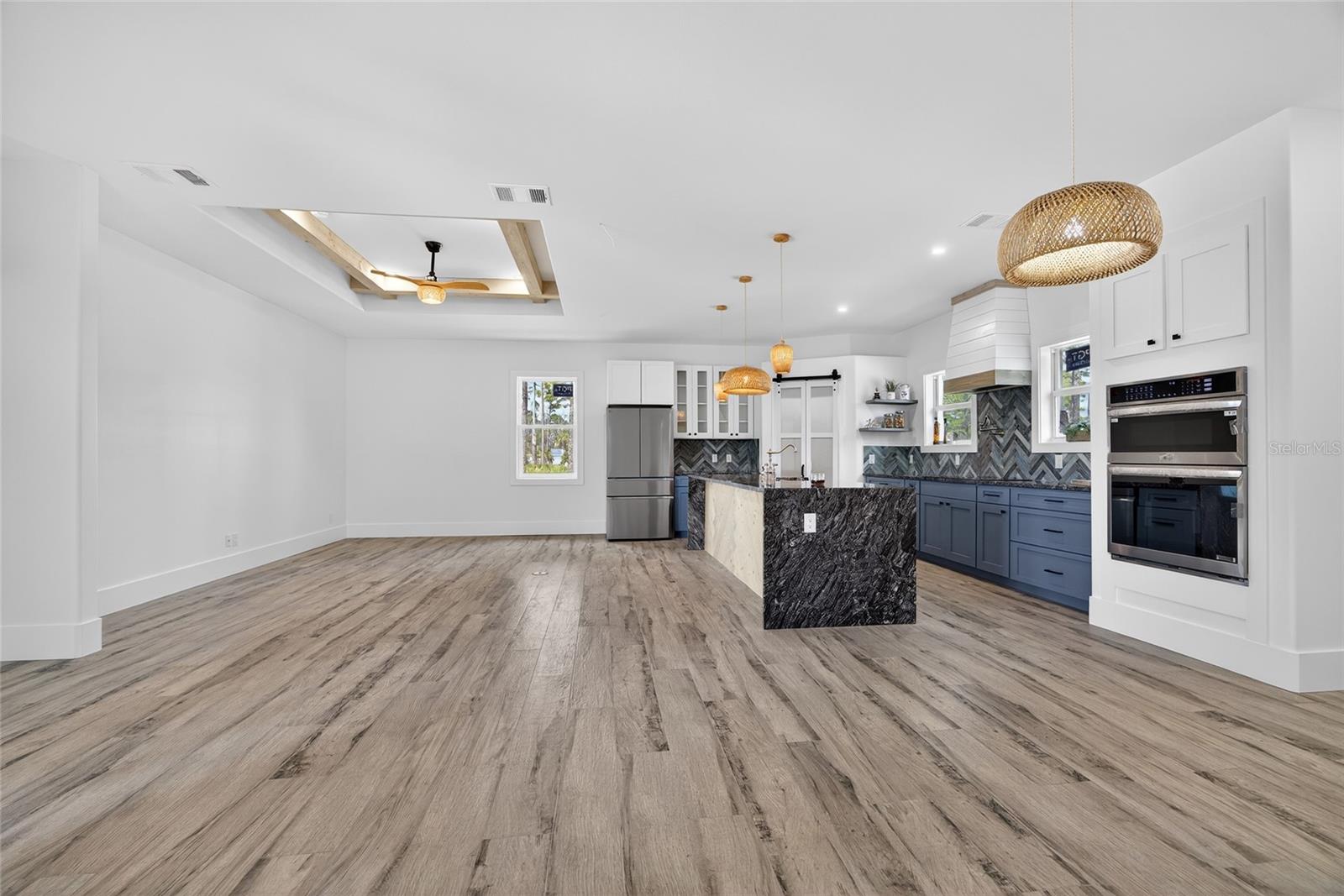 14192 RISELEY AVENUE