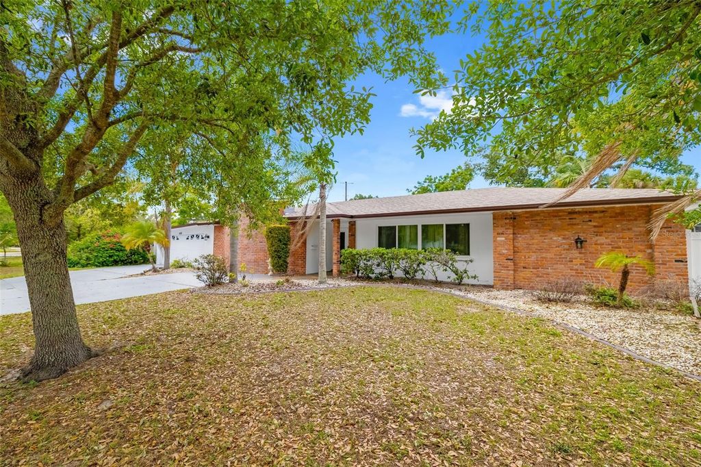 Photo of 4158 Prudence Drive, Sarasota, FL 34235 (MLS # A4689465)