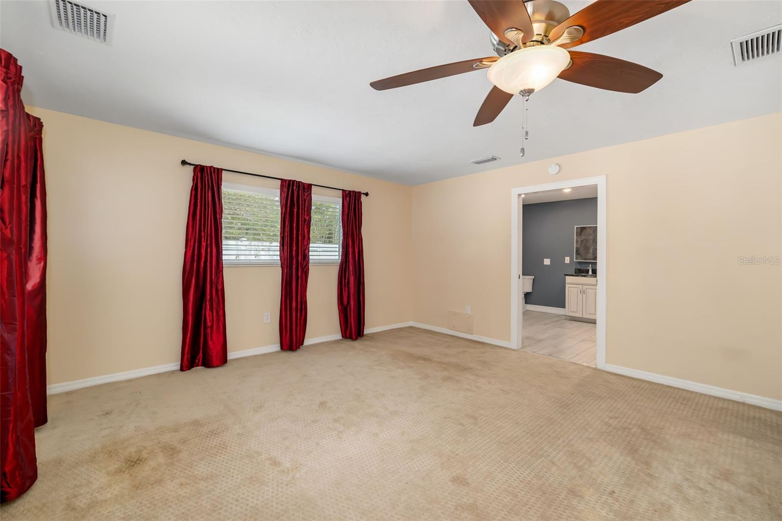 KENSINGTON PARK - Residential