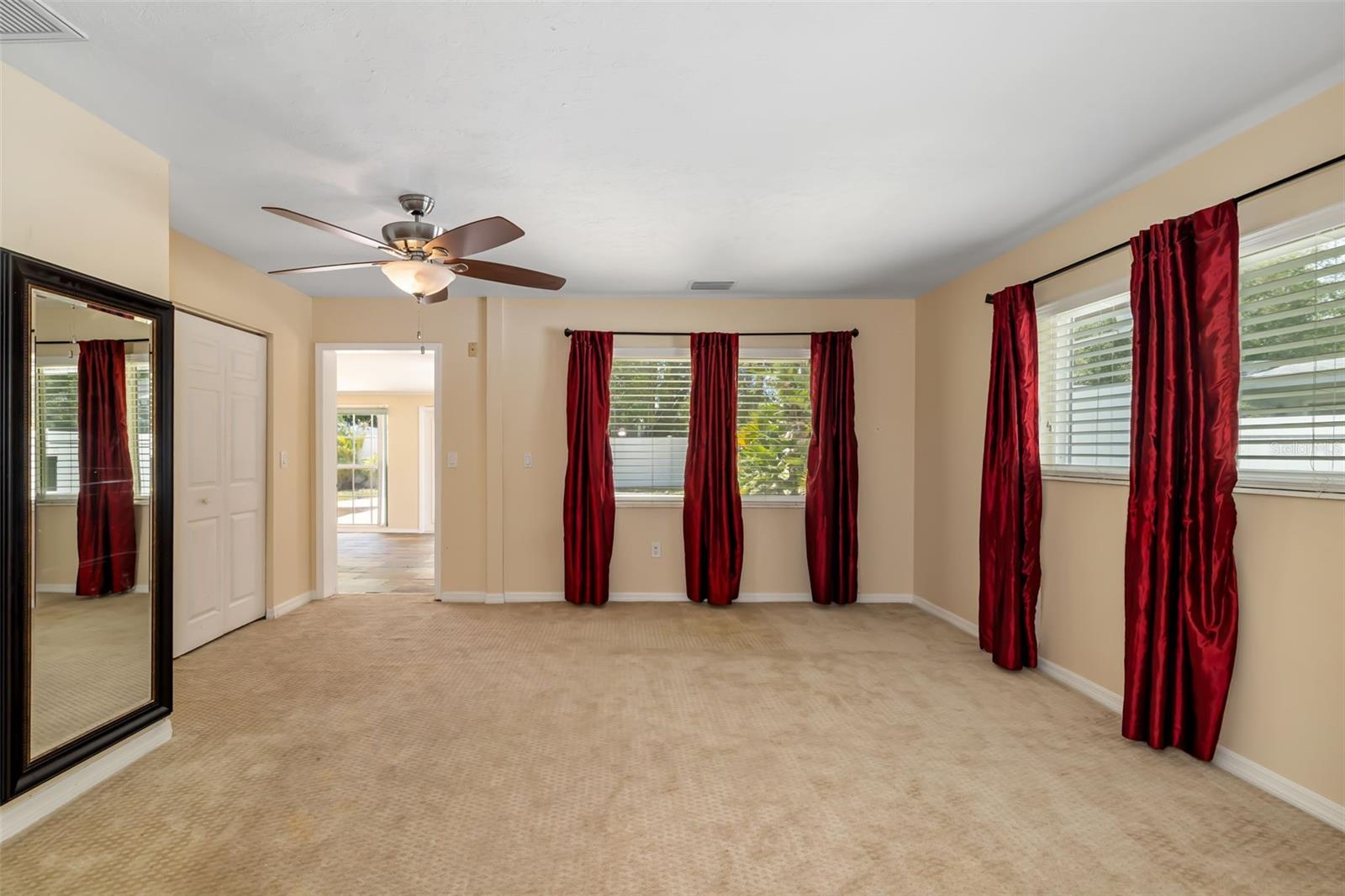 KENSINGTON PARK - Residential