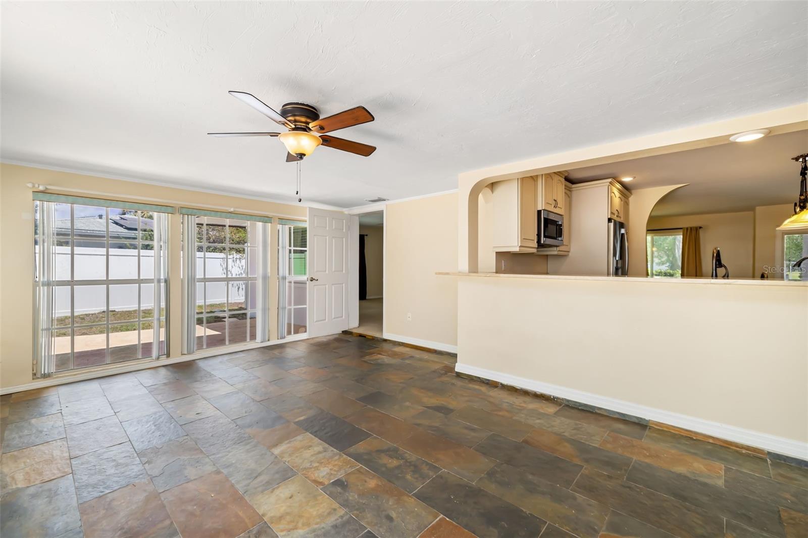 KENSINGTON PARK - Residential