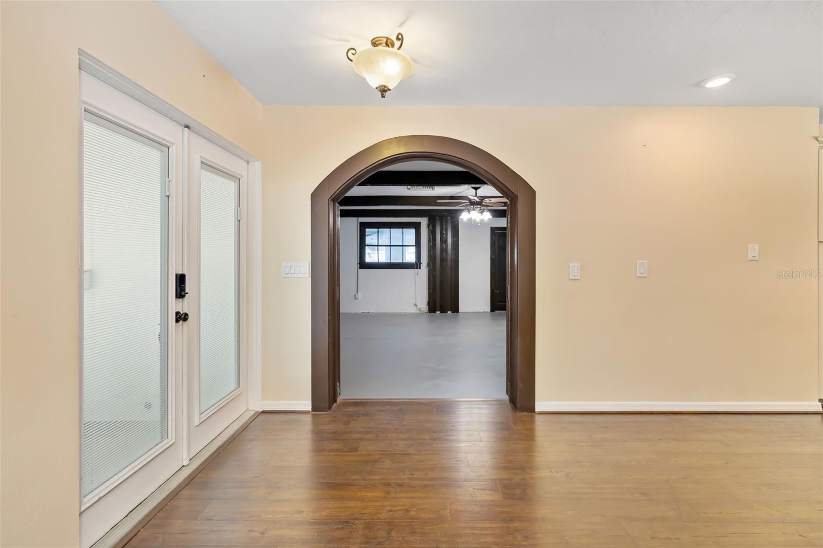 KENSINGTON PARK - Residential