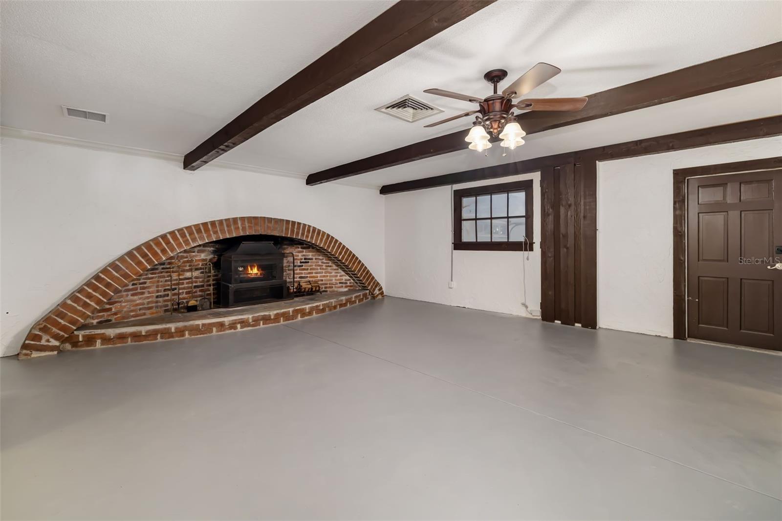 KENSINGTON PARK - Residential