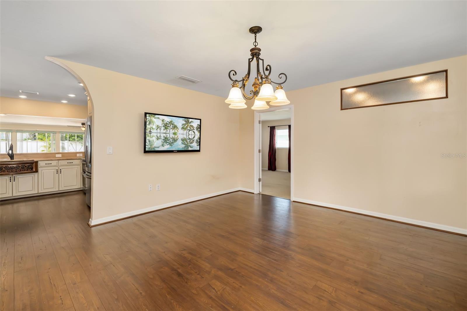 KENSINGTON PARK - Residential