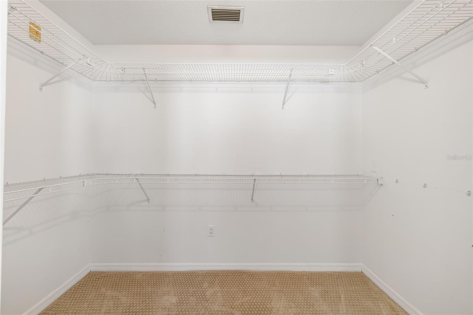 KENSINGTON PARK - Residential