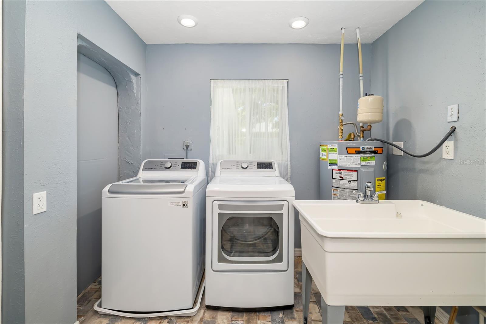 KENSINGTON PARK - Residential