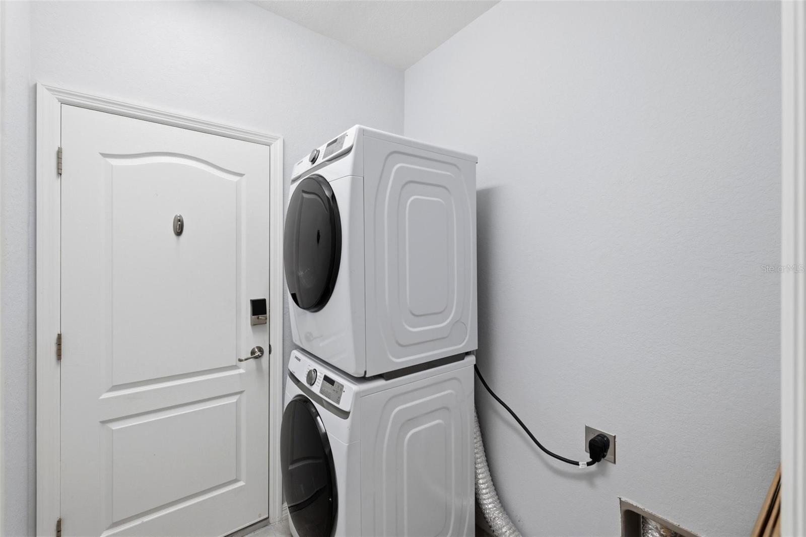 SARASOTA NATIONAL PH 9-B - Residential