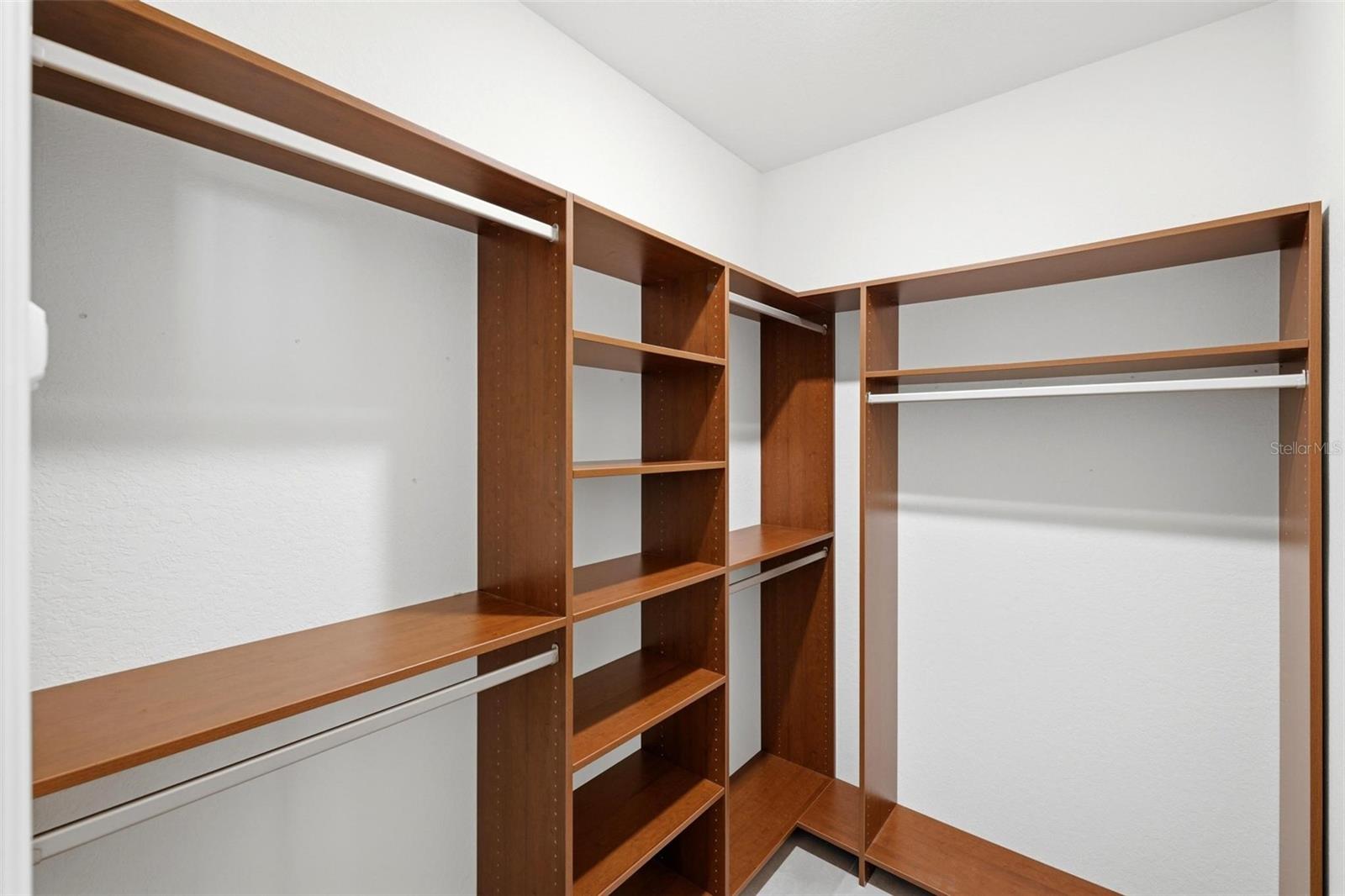 SARASOTA NATIONAL PH 9-B - Residential