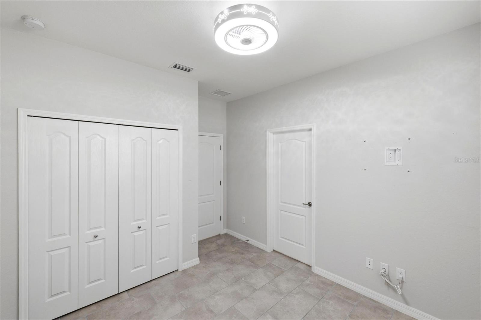 SARASOTA NATIONAL PH 9-B - Residential