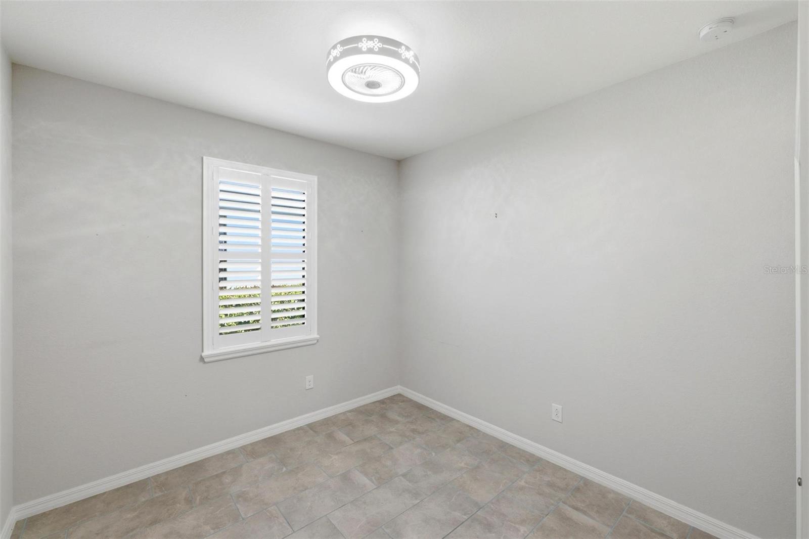 SARASOTA NATIONAL PH 9-B - Residential