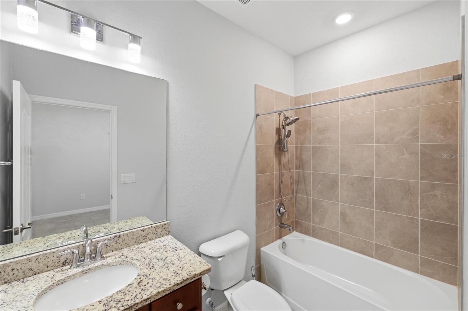 SARASOTA NATIONAL PH 9-B - Residential