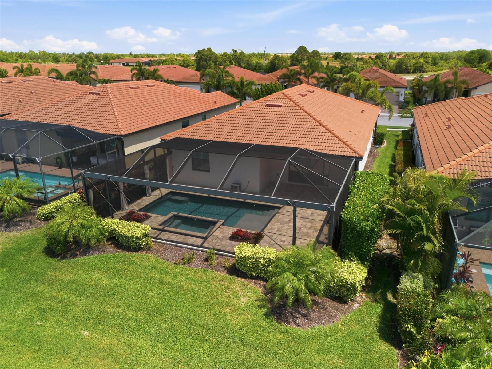 SARASOTA NATIONAL PH 9-B - Residential