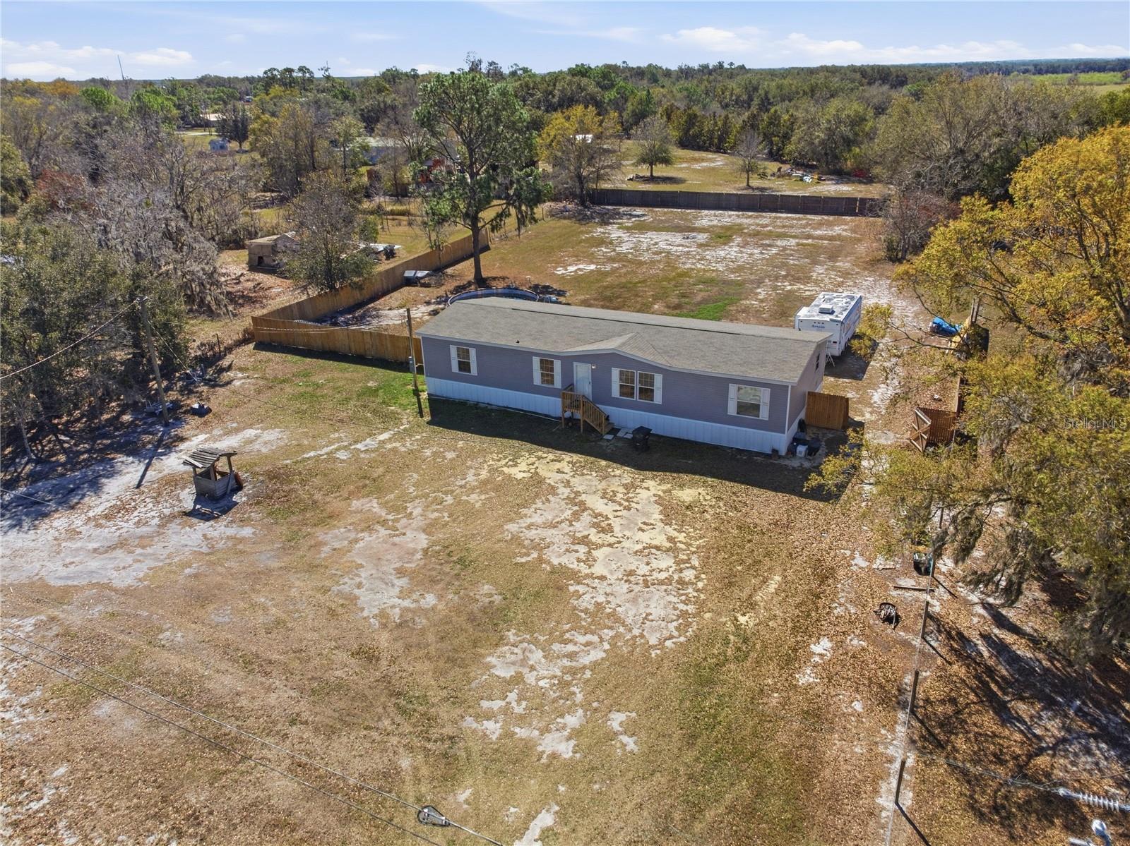 EVELYN HILLS - Residential