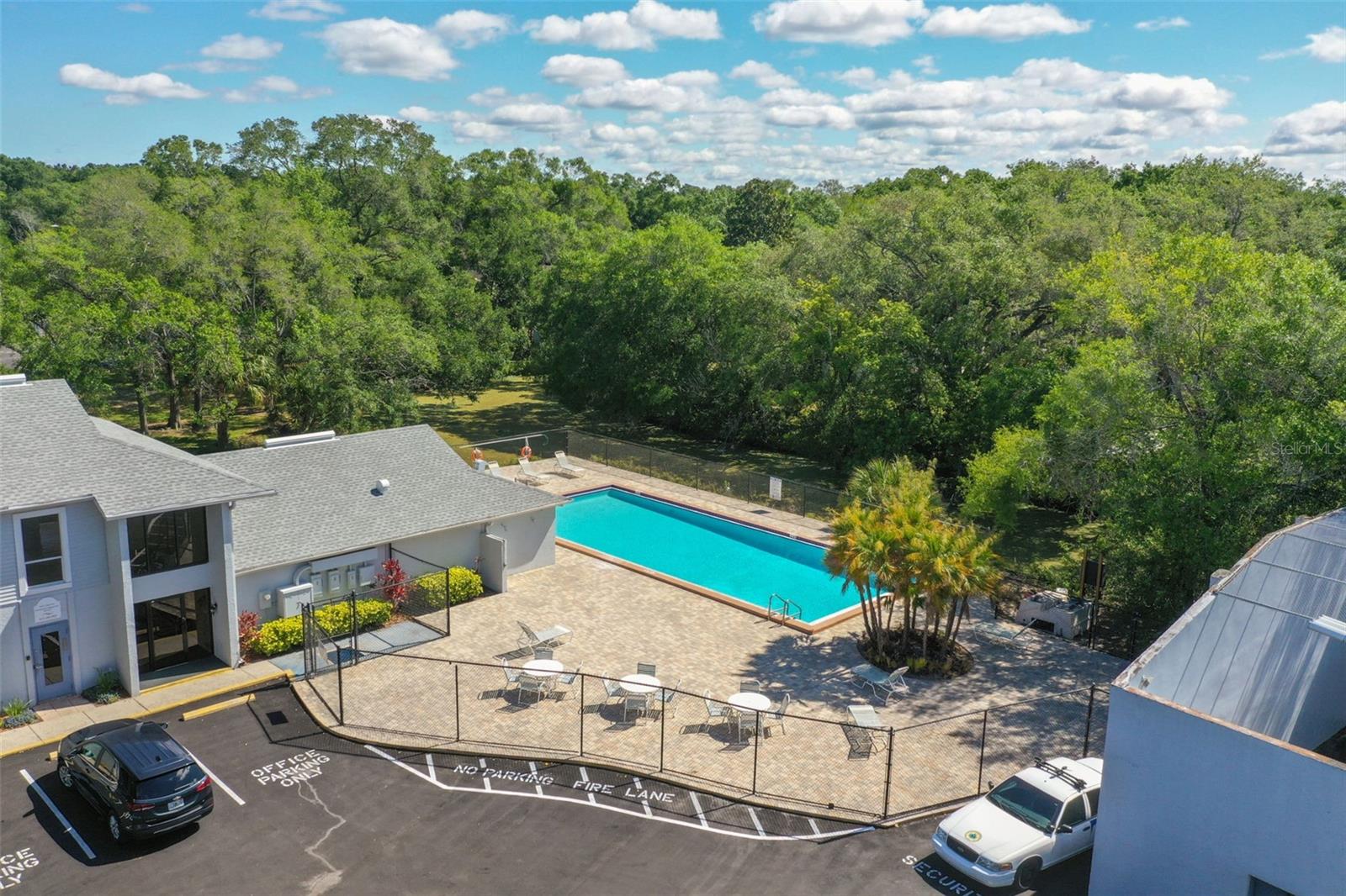 WATERSIDE CONDO I - Residential