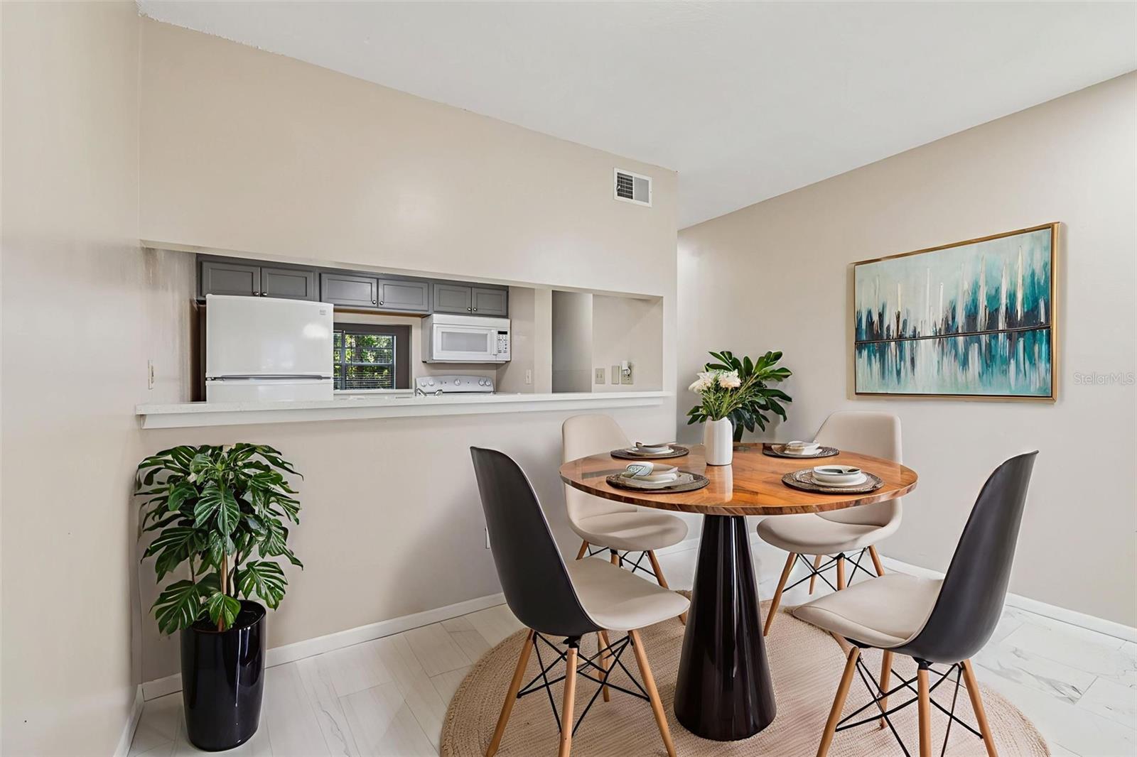 WATERSIDE CONDO I - Residential