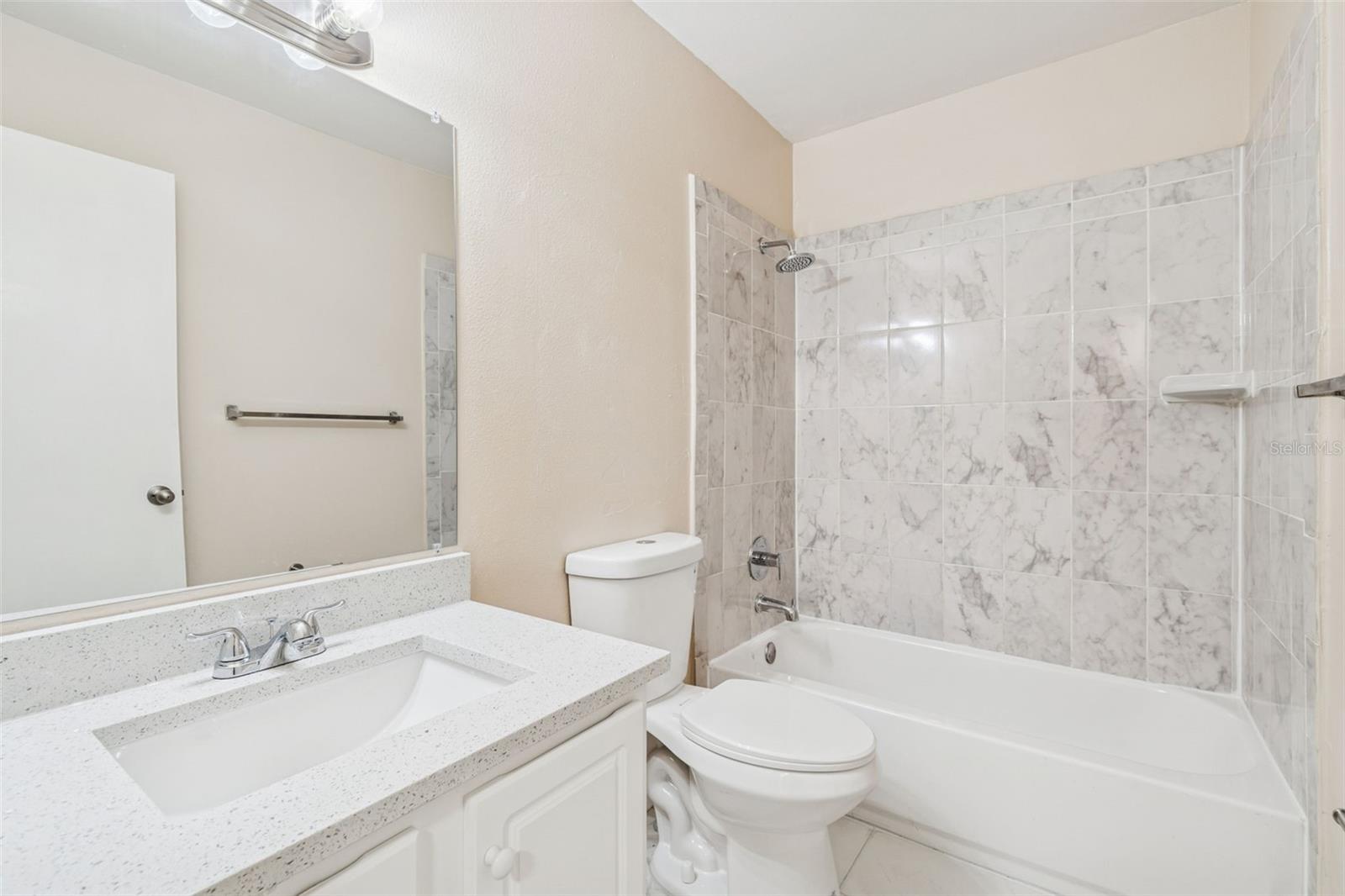 WATERSIDE CONDO I - Residential