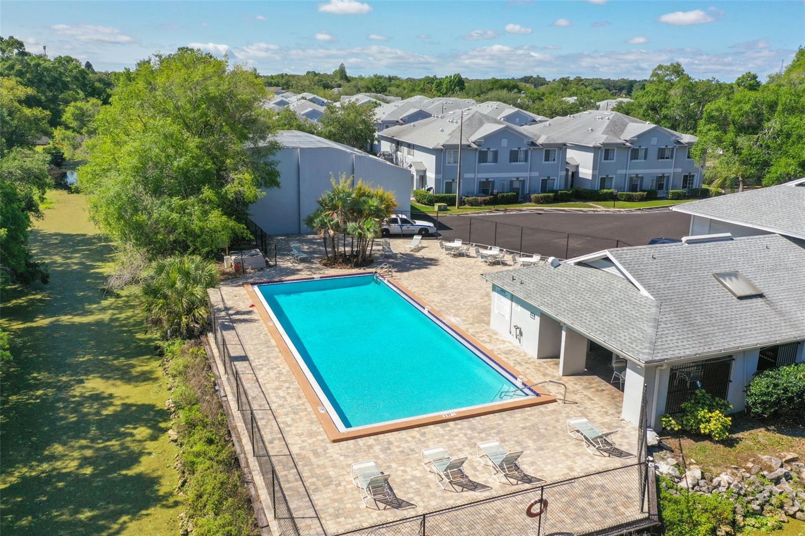 WATERSIDE CONDO I - Residential