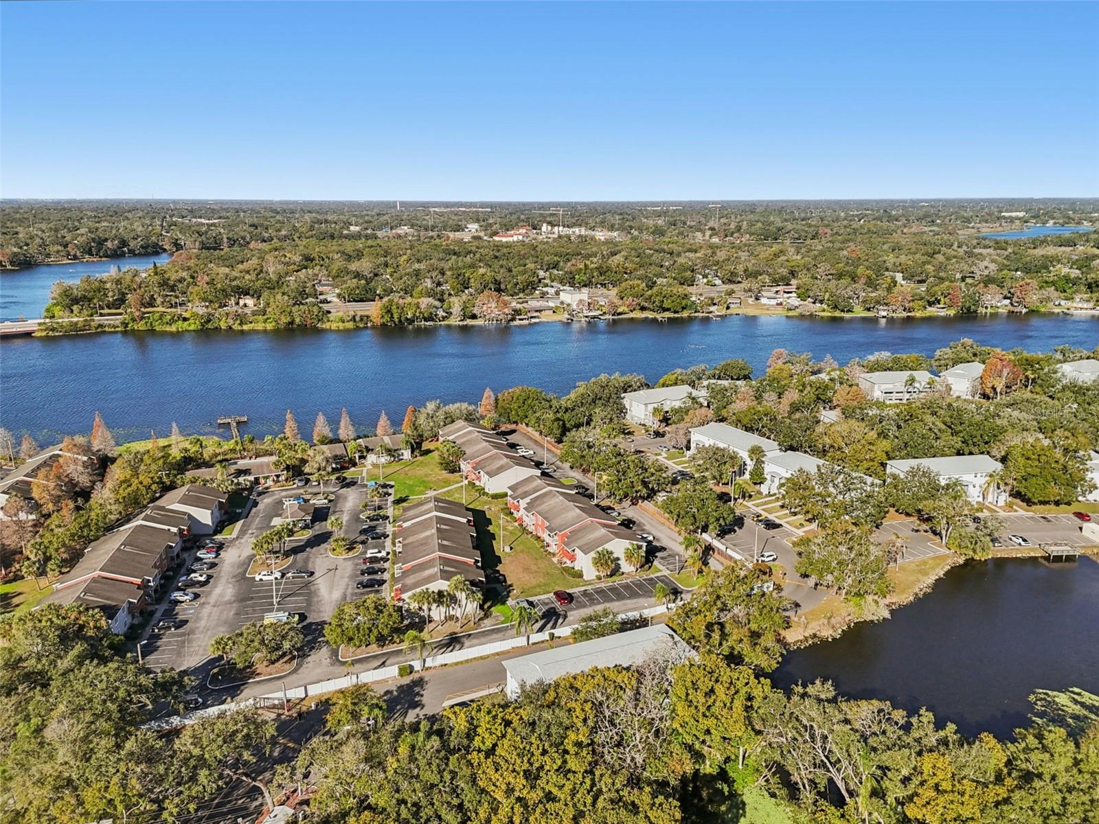 WATERSIDE CONDO I - Residential